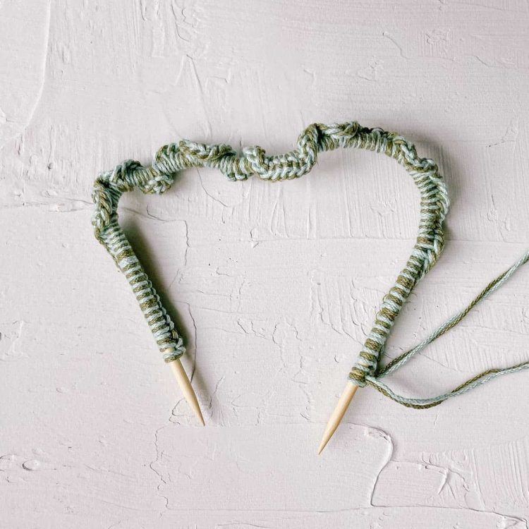 Free + Easy Bucket Hat Knitting Pattern